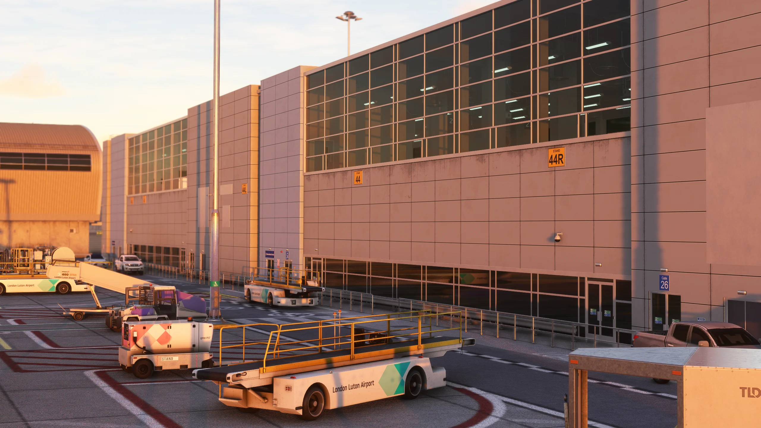 iniBuilds Luton (EGGW) for MSFS - Image 13